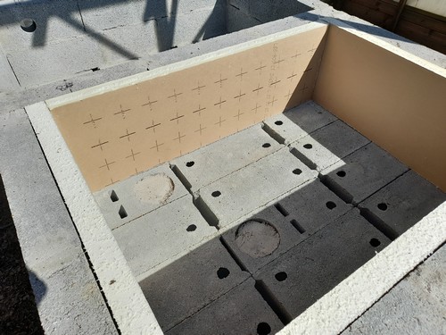 Isolation des côtés et du fond avec polyuréthane 55 mm